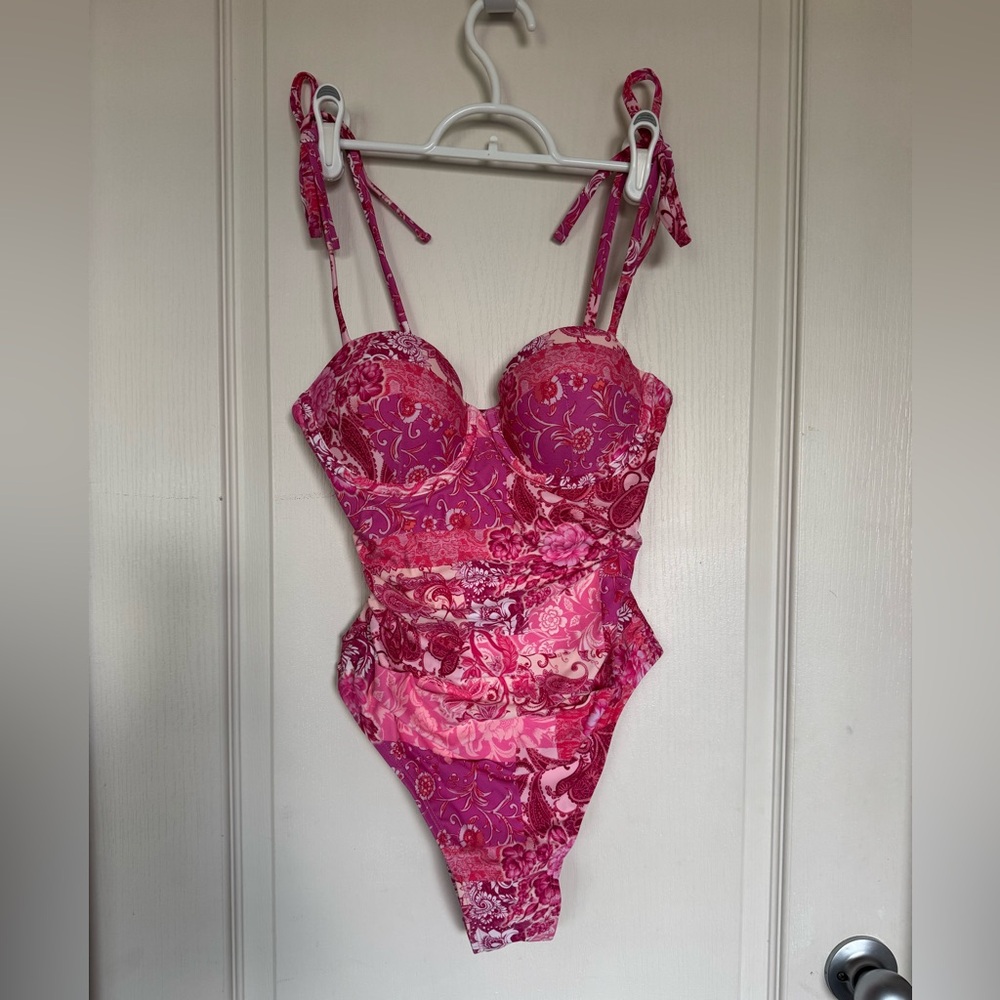 Cupshe BRAND NEW w tags Pink and Red One Piece Swimsuit